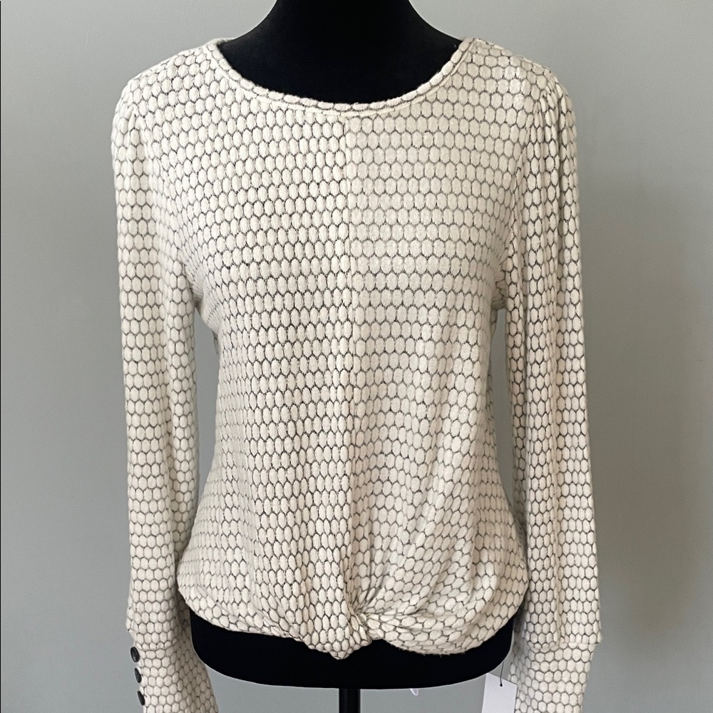 Women’s Cream Patterned Long-Sleeve Knot Front Top small new with tags
